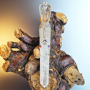 Engel met dansende 7 chakra stenen op Bergkristal healing wand, 11-13 cm