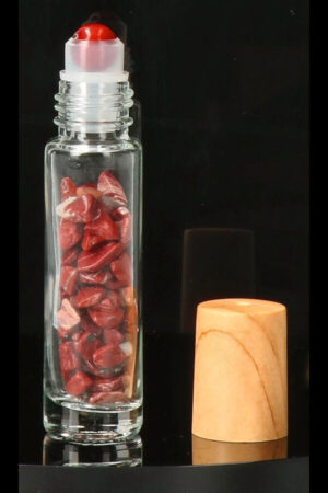 Olie-roller, glazen rollerflesje met Rode Jaspis steentjes voor essentiële olie