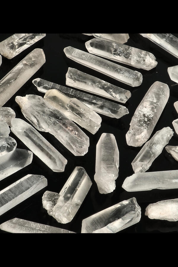 Bergkristal ruwe punten circa 2 tot 5 cm