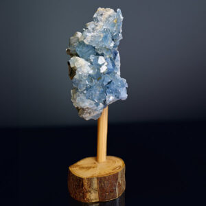 Celestien geode op standaard
