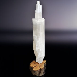 Seleniet sculptuur op stand 54 cm hoog