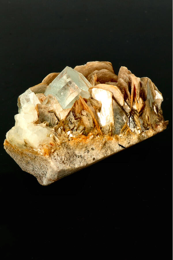 Aquamarijn op Muscoviet specimen ruw, 6 cm, 134 gram, Skardu, Pakistan 4 Aquamarijn op Muscoviet specimen ruw, 6 cm, 134 gram, Skardu, Pakistan - Afbeelding 4