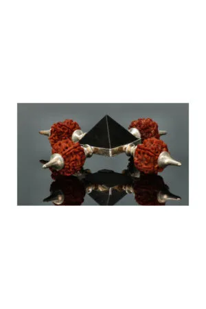 Toermalijn 2 Rudraksha met Toermalijn generator Piramide, 10 cm