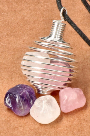 Gouden Driehoek ketting (kooihanger+ketting+3steentjes)