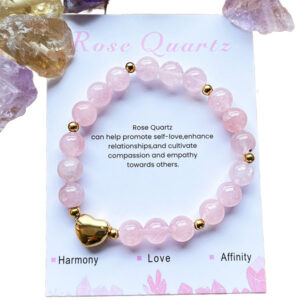 Rozenkwarts armband met goudkleurig hartje, 8 mm, 18-19 cm