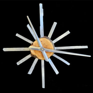 Seleniet klok op fruitbomenhout, 50 cm